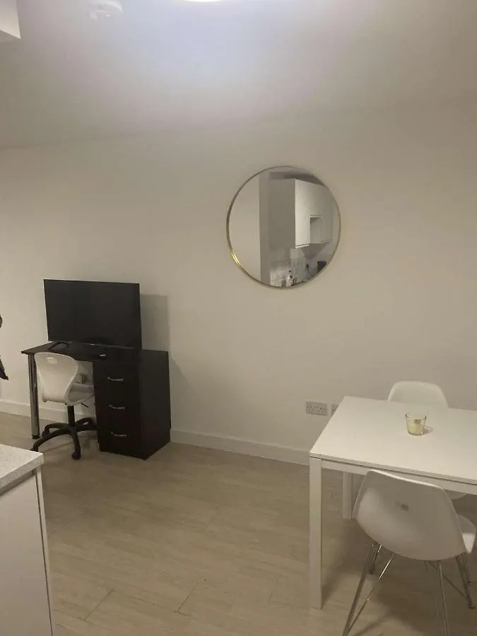 Rapid'S Studio Apartment Liverpool